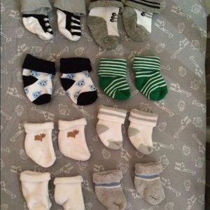 10 pairs of newborn socks.